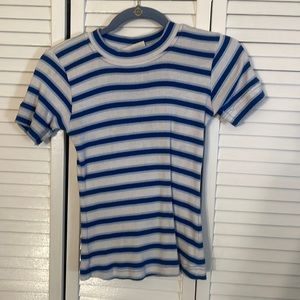 Blue and White Striped Arizona Jean Company Shirt Size L
